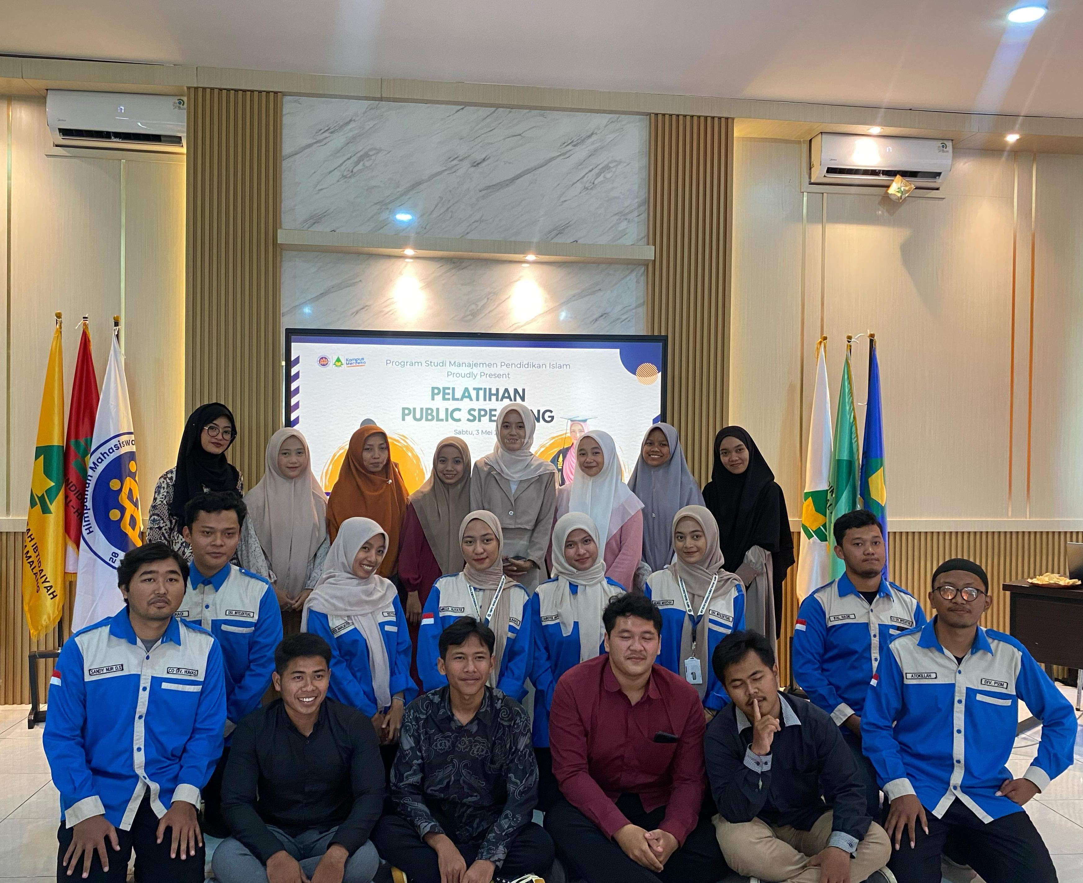 Pelatihan Public Speaking